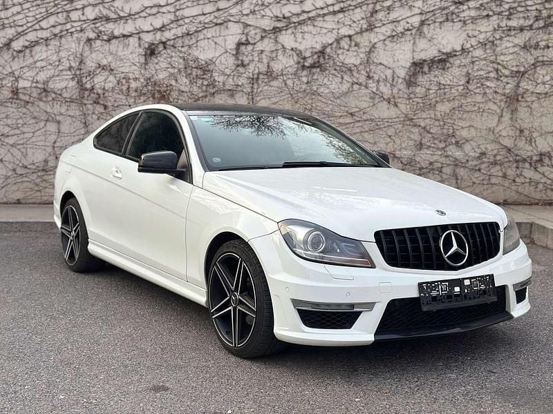 Gebraucht Mercedes C220 170 PS (125 kW) 2012 Weiß Coupé