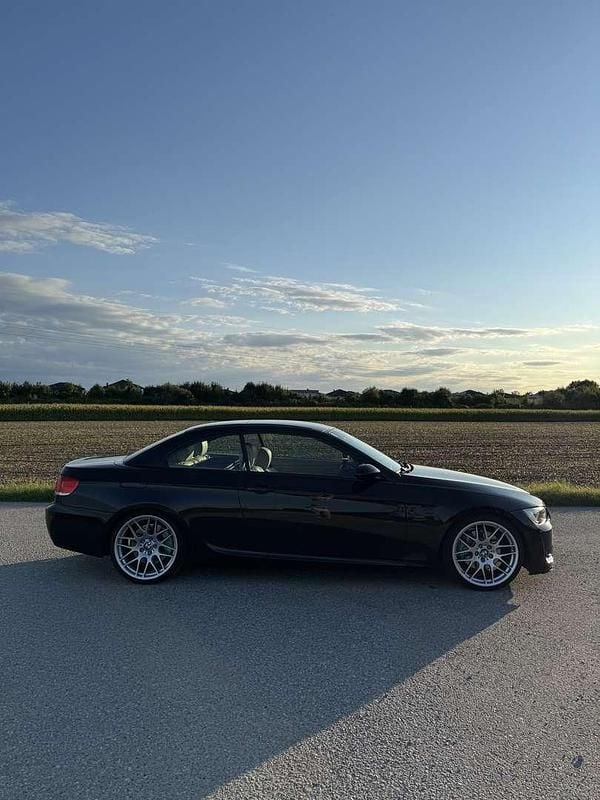 Gebraucht BMW 325 Cabriolet 197 PS (144 kW) 2008 Schwarz Cabrio