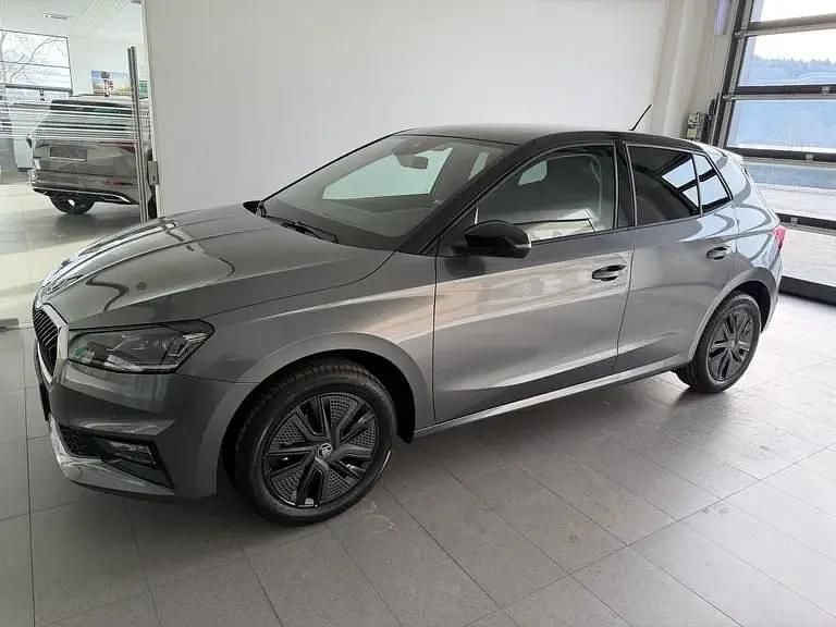 Neu Skoda Fabia Selection 95 PS (69 kW) 2026 Mittelgrau  metallic Kleinwagen