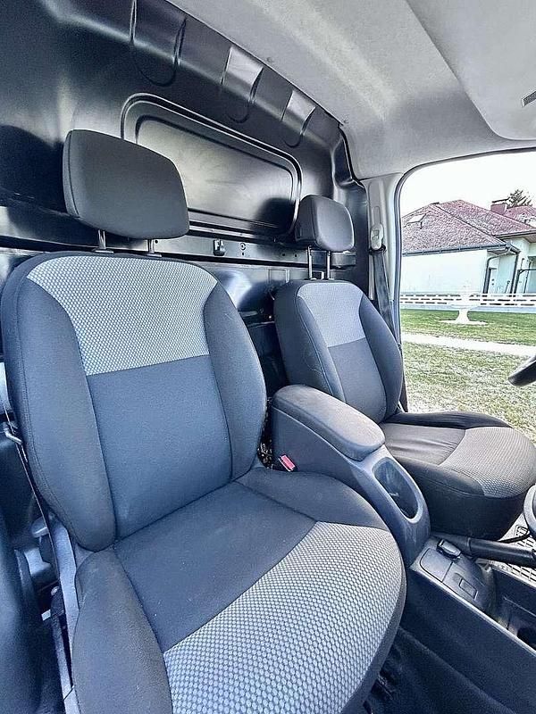 Gebraucht Renault Kangoo 95 PS (69 kW) 2022 Weiß Van