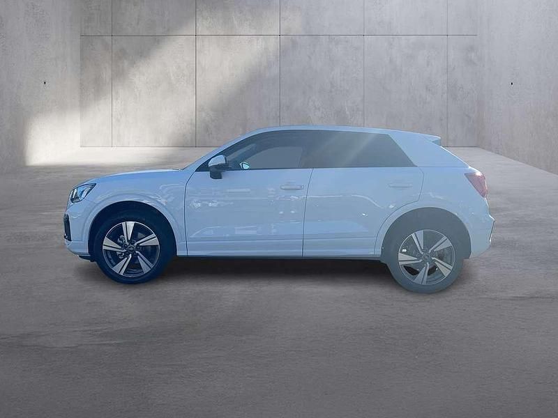 Neu Audi Q2 Admired 116 PS (85 kW) 2025 Weiss  normal SUV