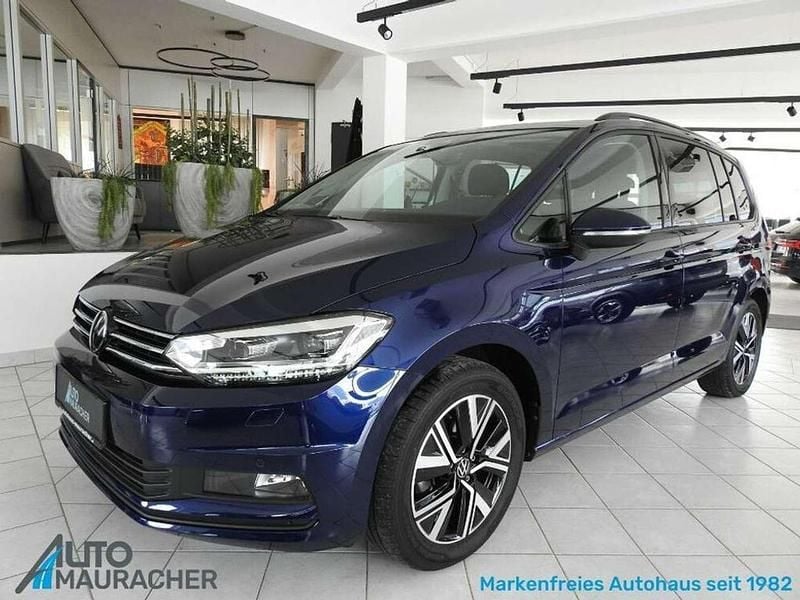 Gebraucht VW Touran Comfortline 150 PS (110 kW) 2024 Blau Van / Kleinbus