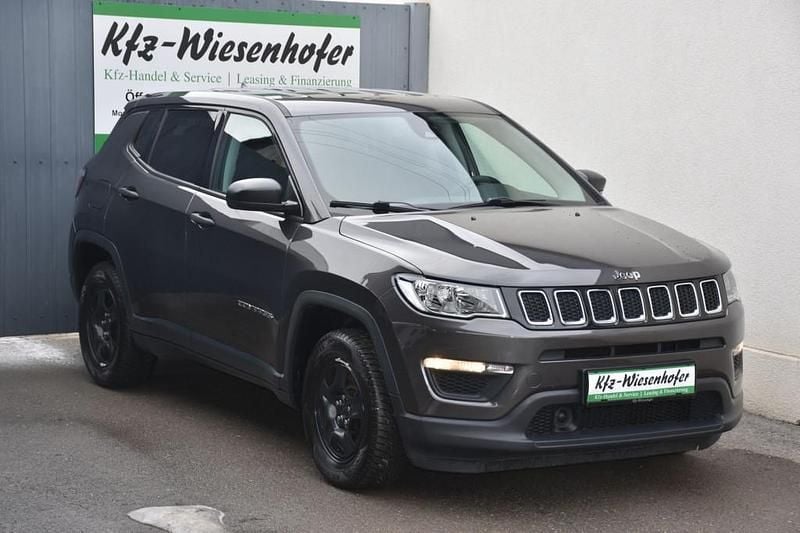 Silber Gebraucht 2017 Jeep Compass Sport SUV | € 13.490 (Guter Preis) - Bild 1/4