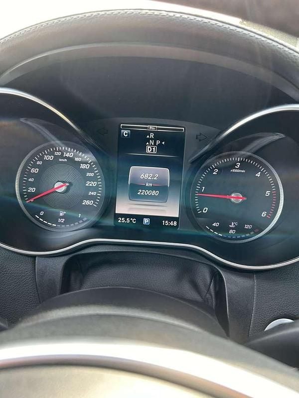 Gebraucht Mercedes C220 AMG line 170 PS (125 kW) 2015 Limousine