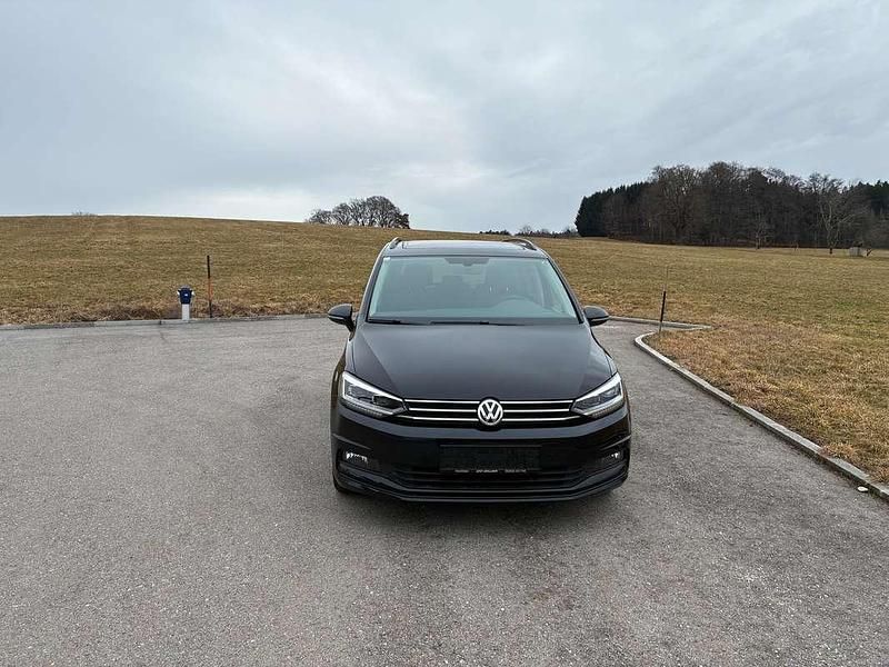 Gebraucht VW Touran Comfortline 116 PS (85 kW) 2019 Schwarz Van / Kleinbus