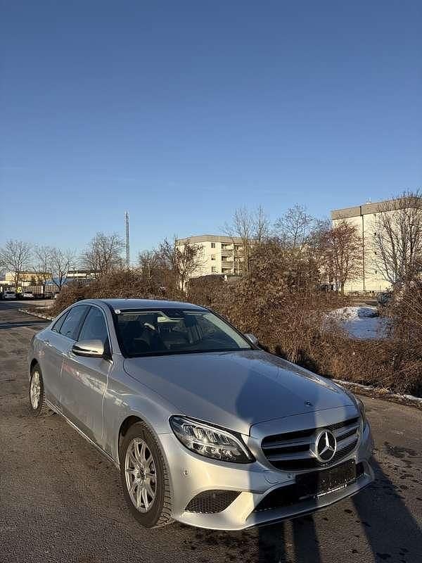 Gebraucht Mercedes C220 194 PS (142 kW) 2018 Limousine