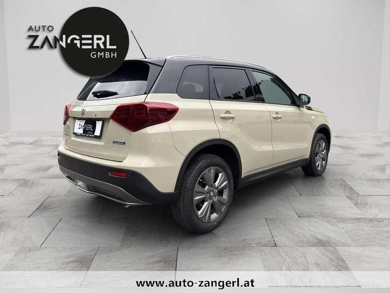 Neu Suzuki Vitara 109 PS (80 kW) 2025 Schwarz SUV