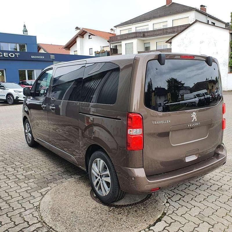 Gebraucht Peugeot Traveller Business-Line 177 PS (130 kW) 2021 Van / Kleinbus