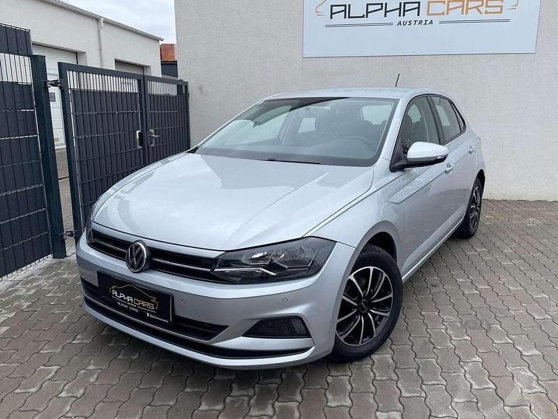 Gebraucht VW Polo Comfortline 95 PS (69 kW) 2018 Silber Kleinwagen