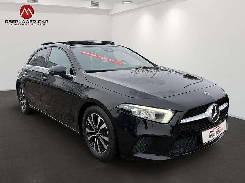 Gebraucht Mercedes A180 116 PS (85 kW) 2019 Schwarz Kleinwagen