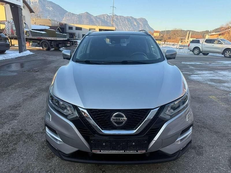 Gebraucht Nissan Qashqai N-Connecta 150 PS (110 kW) 2020 Silber SUV