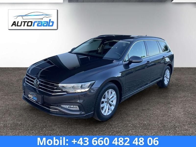 Gebraucht VW Passat Business 122 PS (89 kW) 2022 Grau Kombi
