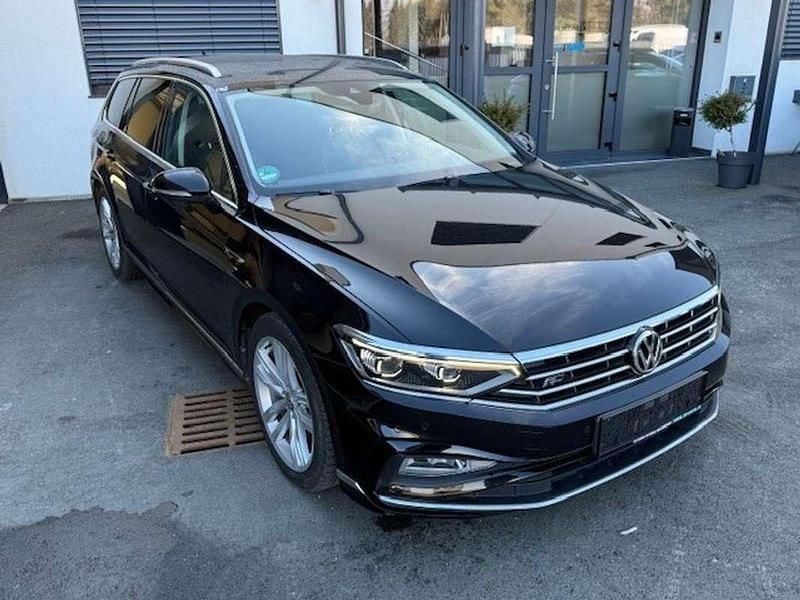 Gebraucht VW Passat R-line 190 PS (139 kW) 2020 Schwarz Kombi