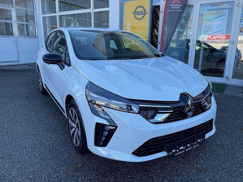 Gebraucht Mitsubishi Colt Invite 91 PS (66 kW) 2024 Weiß Limousine