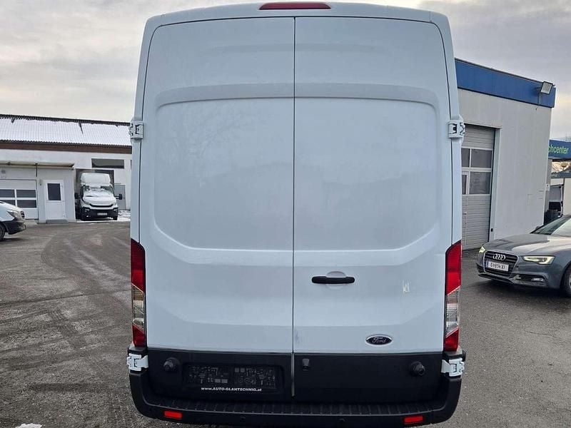 Gebraucht Ford Transit Trend 170 PS (125 kW) 2018 Weiß Van
