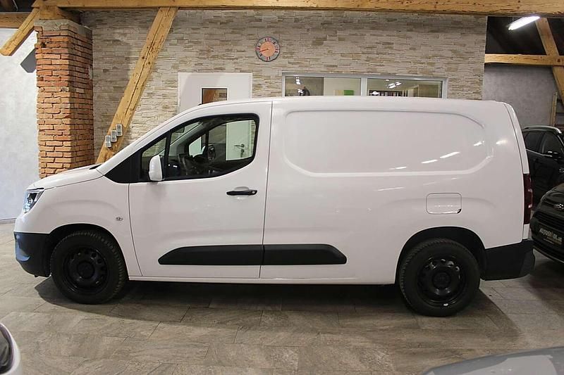 Gebraucht Opel Combo Edition 99 PS (72 kW) 2019 Weiß Van / Kleinbus