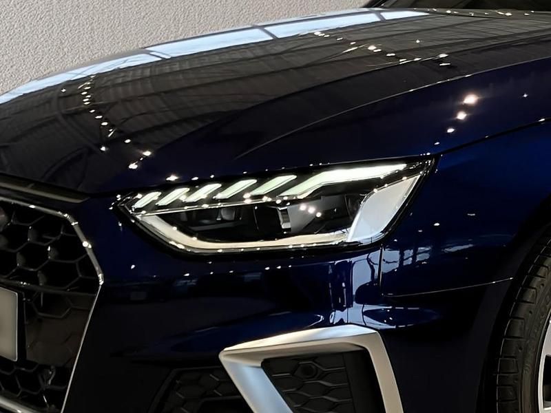 Gebraucht Audi A4 S-Line 150 PS (110 kW) 2024 Blau Kombi