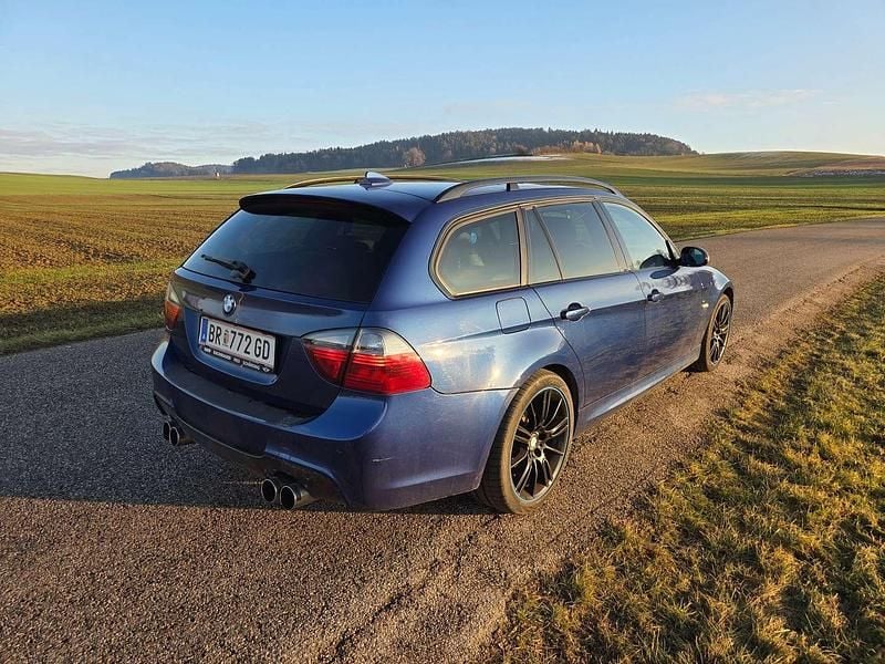 Gebraucht BMW 335 306 PS (225 kW) 2008 Blau Kombi