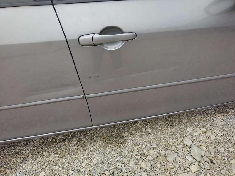 Gebraucht Mazda 6 Inclusive 121 PS (88 kW) 2007 Kombi