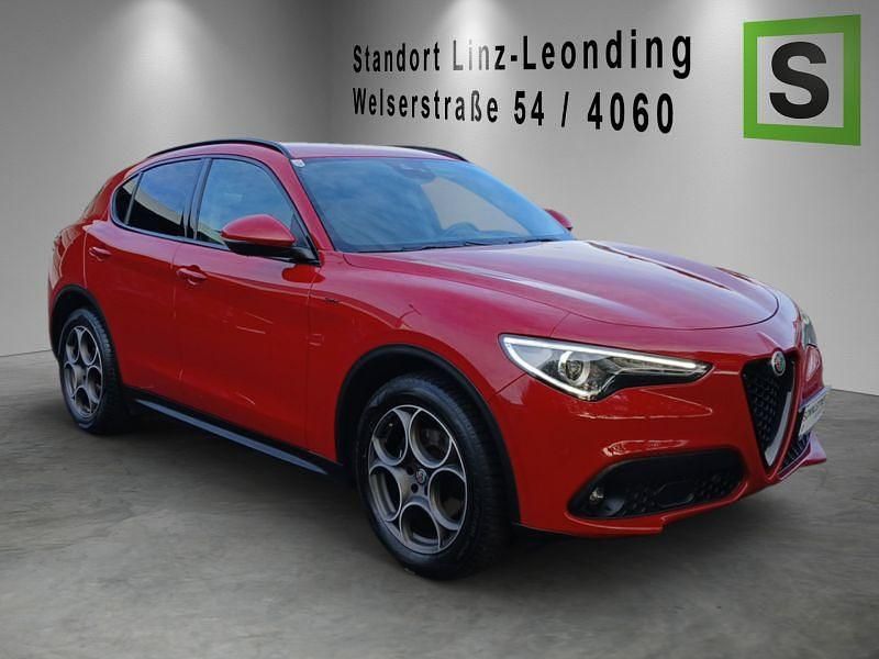 Gebraucht Alfa Romeo Stelvio Sprint 190 PS (139 kW) 2020 Rot SUV