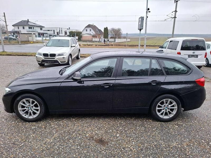 Gebraucht BMW 316 Advantage 116 PS (85 kW) 2015 Schwarz Kombi