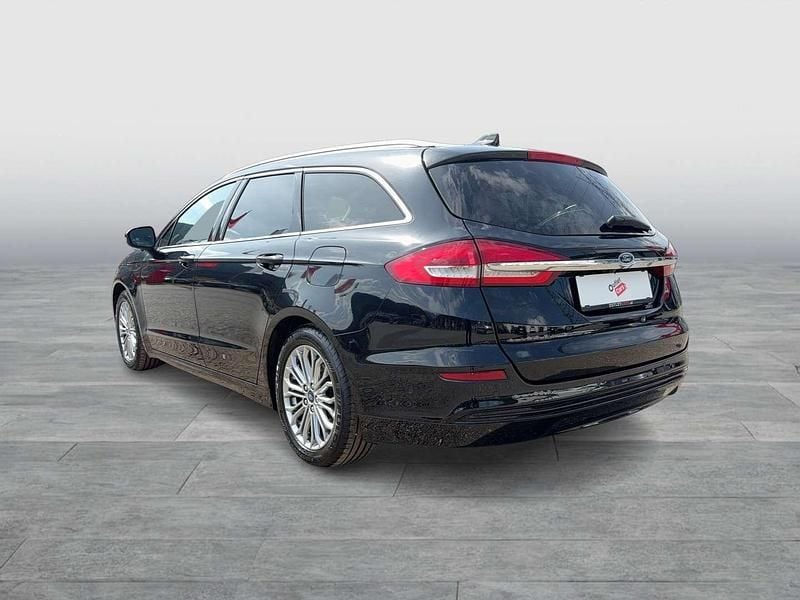 Gebraucht Ford Mondeo Titanium 150 PS (110 kW) 2022 Schwarz  metallic Kombi