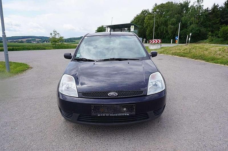 Schwarz Gebraucht 2005 Ford Fiesta Ambiente Kleinwagen | € 850 (Guter Preis) - Bild 1/4