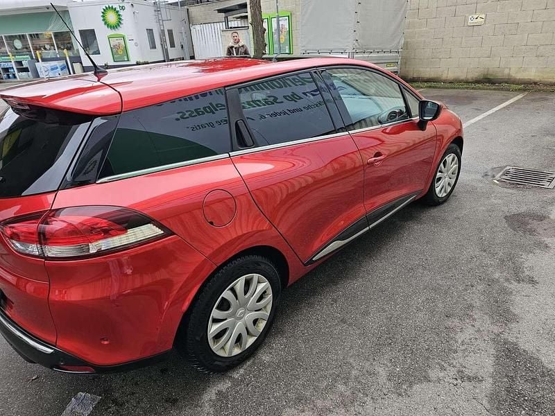 Gebraucht Renault Clio GrandTour LIMITED 118 PS (86 kW) 2018 Kombi