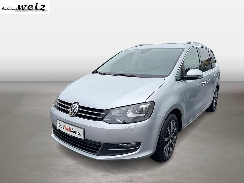 Silber metallic Gebraucht 2021 VW Sharan Business+ Van / Kleinbus | € 31.890 (Teuer) - Bild 1/4