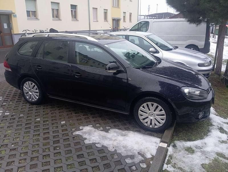 Gebraucht VW Golf VI 90 PS (66 kW) 2011 Schwarz Kleinwagen
