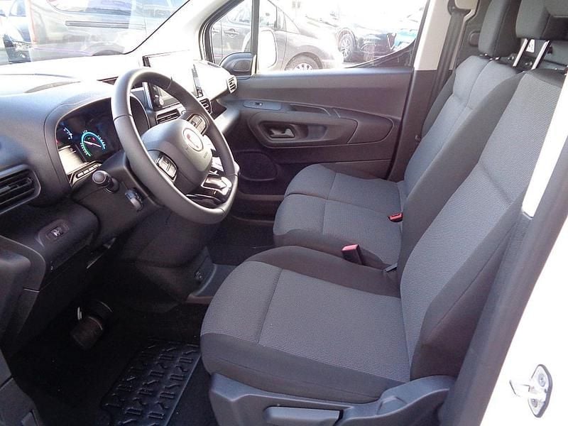 Gebraucht Fiat e-Doblò 100 kW (136 PS) 2023 Weiß Van / Kleinbus