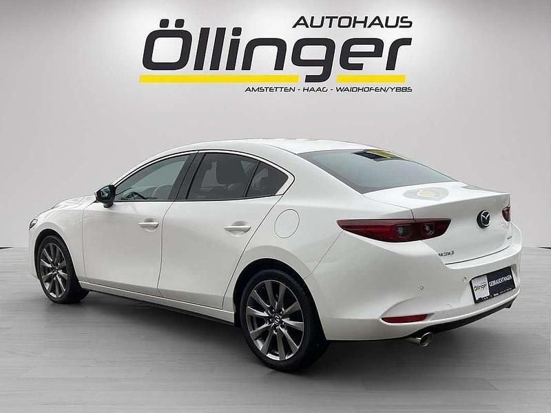 Gebraucht Mazda 3 186 PS (136 kW) 2022 Weiß Limousine
