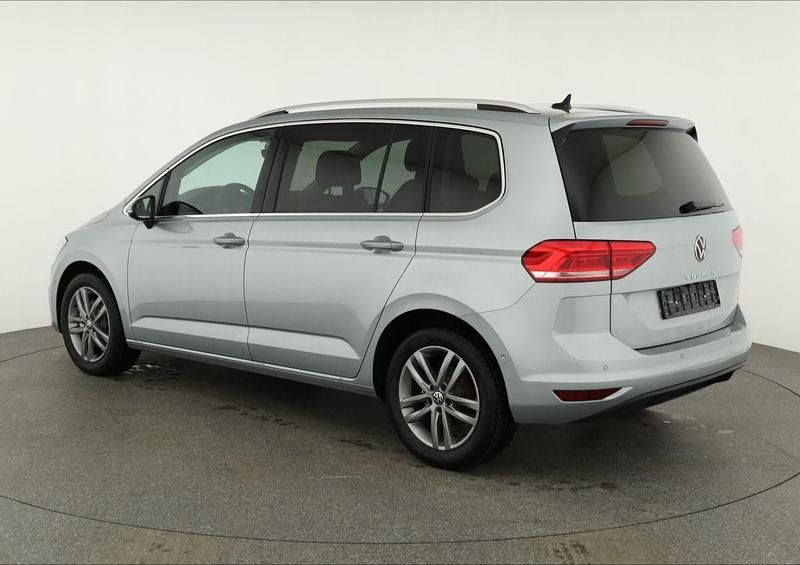 Neu VW Touran Comfortline 150 PS (110 kW) 2026 Van / Kleinbus