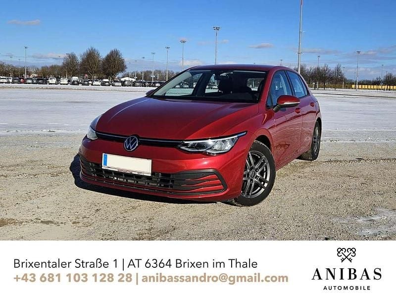 Gebraucht VW Golf VIII Life 110 PS (80 kW) 2021 Rot Limousine