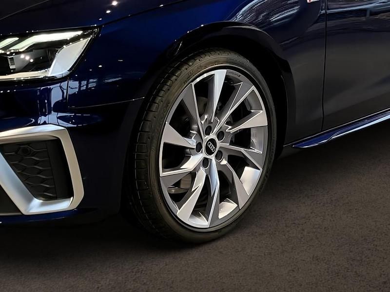 Gebraucht Audi A4 S-Line 150 PS (110 kW) 2024 Blau Kombi