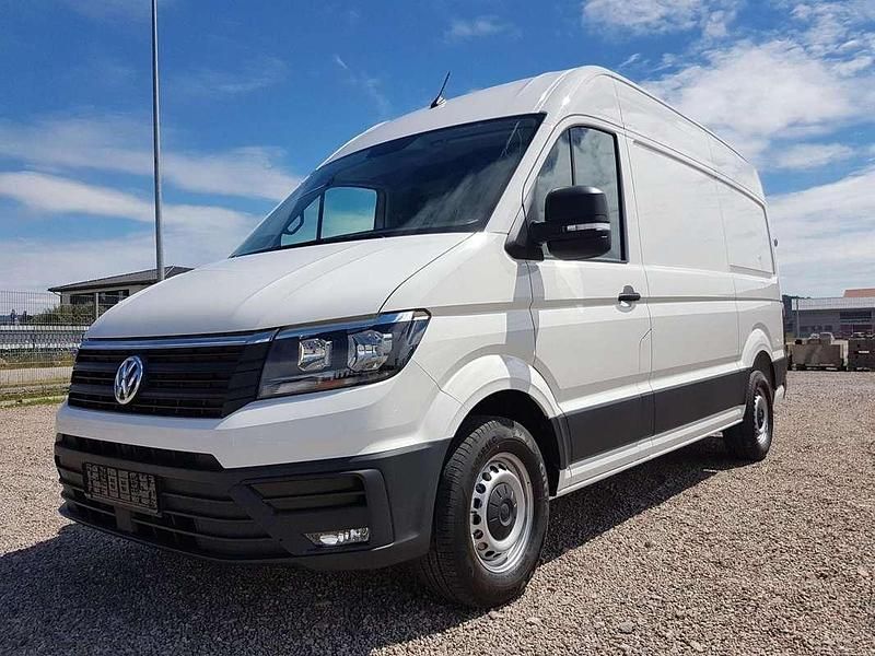 Weiß Gebraucht 2023 VW Crafter Van | € 43.794 (Teuer) - Bild 1/4