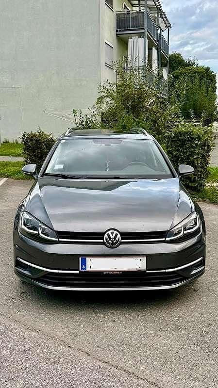 Gebraucht VW Golf VII Comfortline 116 PS (85 kW) 2017 Grau Limousine