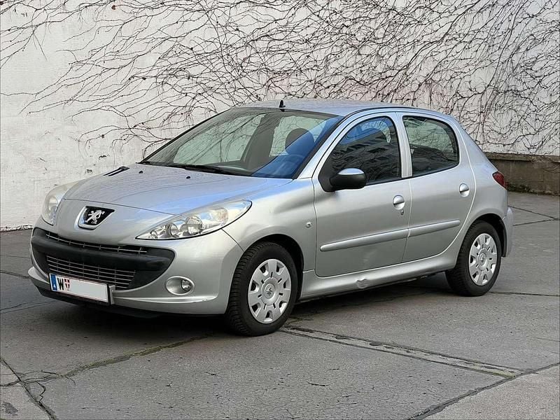 Gebraucht Peugeot 206 75 PS (55 kW) 2010 Limousine
