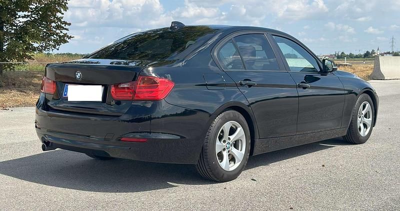 Gebraucht BMW 320 Efficient Dynamics 163 PS (119 kW) 2012 Schwarz Limousine
