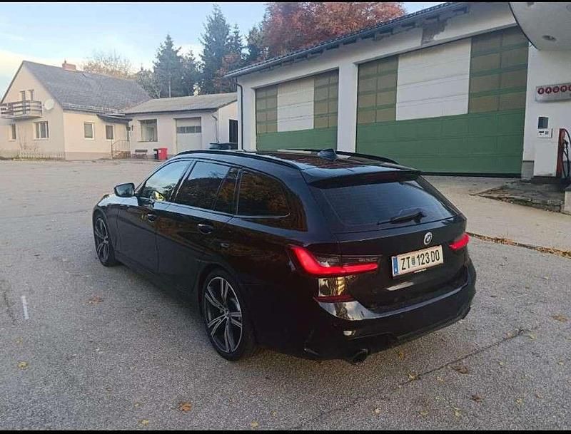 Gebraucht BMW 330 265 PS (194 kW) 2019 Kombi