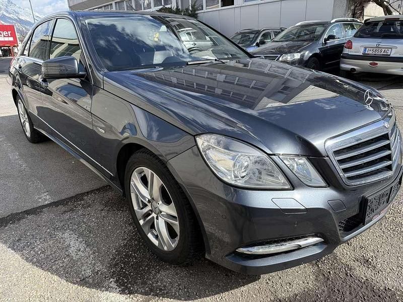 Gebraucht Mercedes E200 Avantgarde 136 PS (100 kW) 2011 Limousine