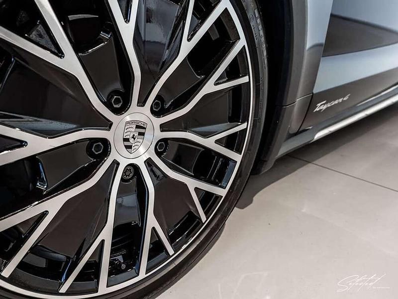 Gebraucht Porsche Taycan Cross Turismo 319 kW (435 PS) 2024 Schwarz Kombi