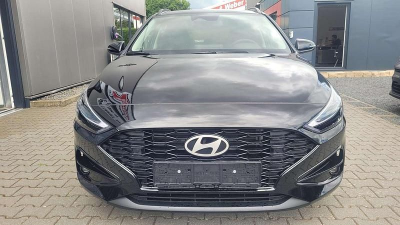 Neu Hyundai i30 140 PS (102 kW) 2025 Schwarz Kombi