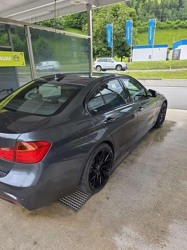 Gebraucht BMW 320 M Sport 184 PS (135 kW) 2015 Limousine