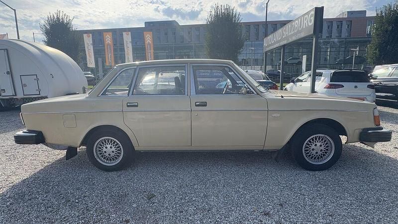 Gebraucht Volvo 244 95 PS (69 kW) 1977 Limousine