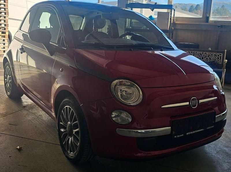 Gebraucht Fiat 500 Lounge 69 PS (50 kW) 2015 Rot Kleinwagen