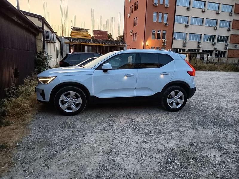 Gebraucht Volvo XC40 Core 129 PS (94 kW) 2024 SUV