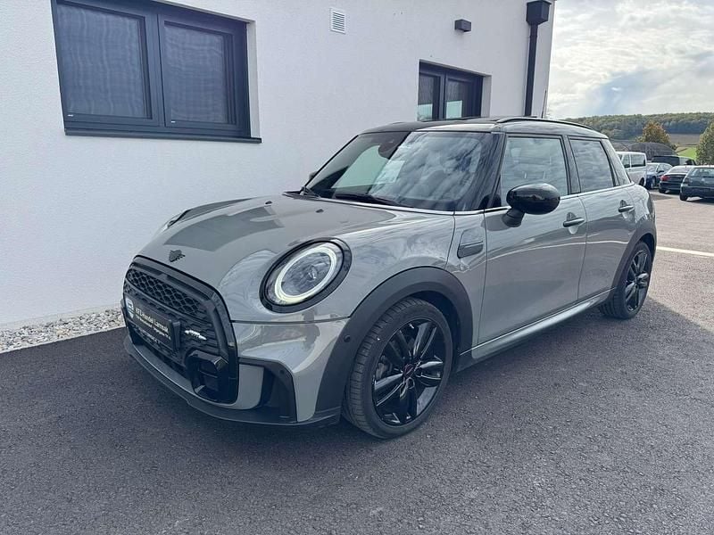 Grau Gebraucht 2021 Mini John Cooper Works Kleinwagen | € 27.990 - Bild 1/4