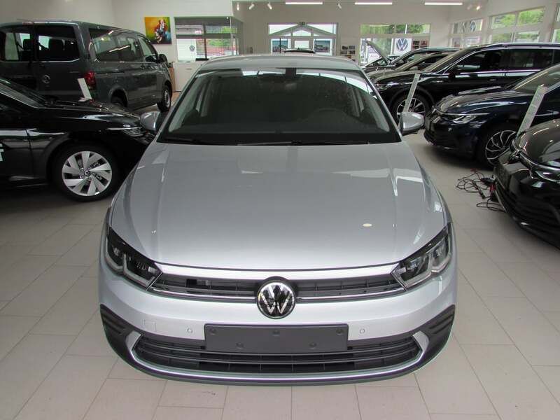 Silber metallic Gebraucht 2024 VW Polo Life Limousine | € 28.450 - Bild 1/4