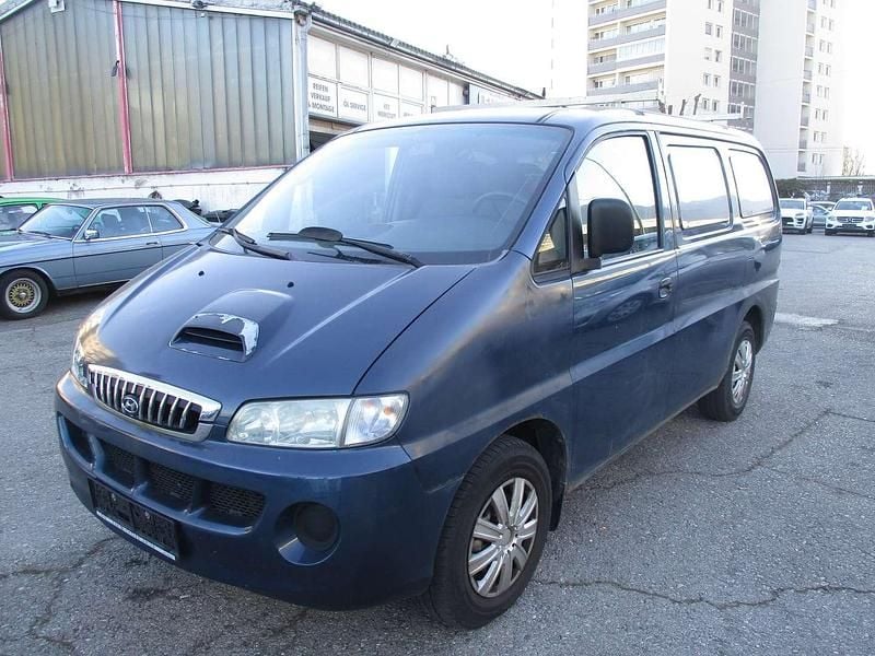 Blau Gebraucht 2005 Hyundai H-1 Van | € 1.900 - Bild 1/4